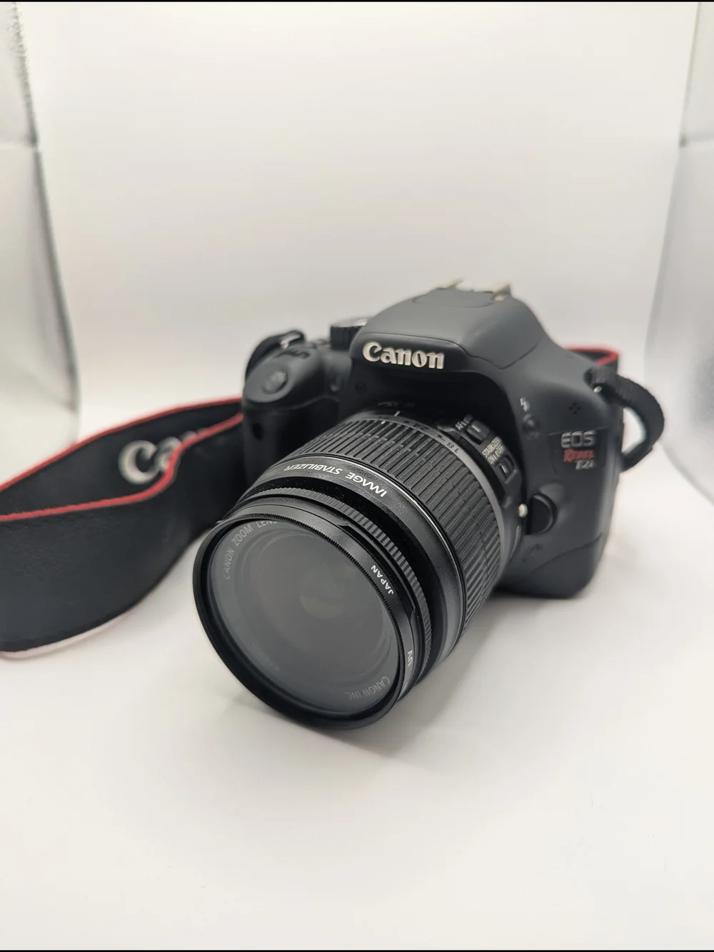 Canon Rebel T2i DSLR Camera Kit with 18-55mm Lens & Golla Padded Bag - Picture 5 of 7